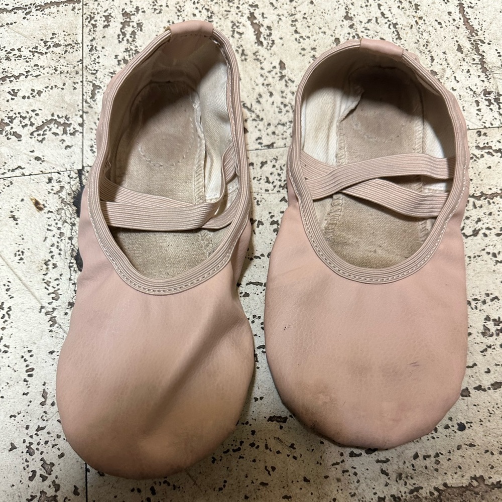 Stella size 6 ballet slippers
